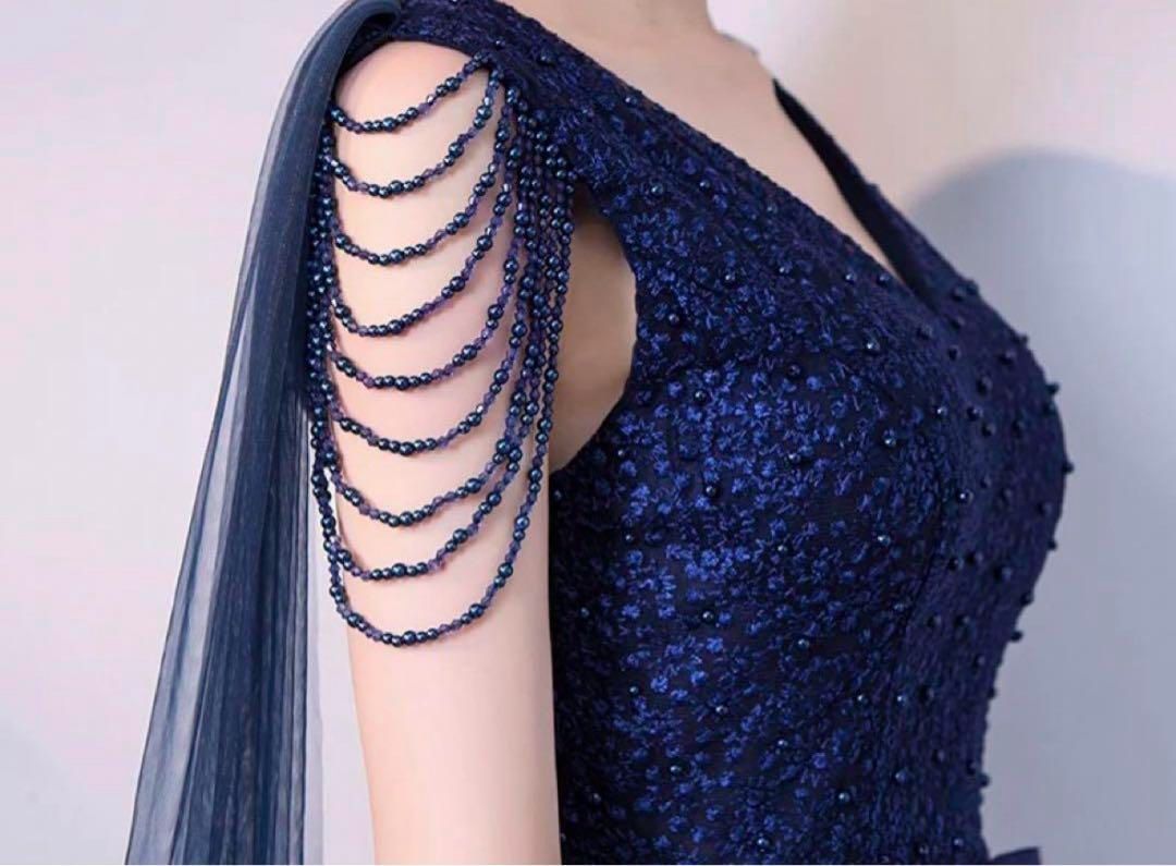 肩からのビジューにチュールがオシャレなVネック ロングドレス 肩からのビジューにチュールがオシャレなVネック ロングドレス