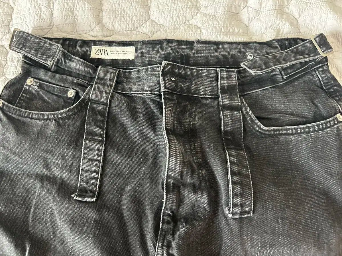  ZARA ザラ 黒 ウォッシング カーゴ ジッパー デニム パンツ 取り外し 32 サイズ その他 デニム ジーンズ