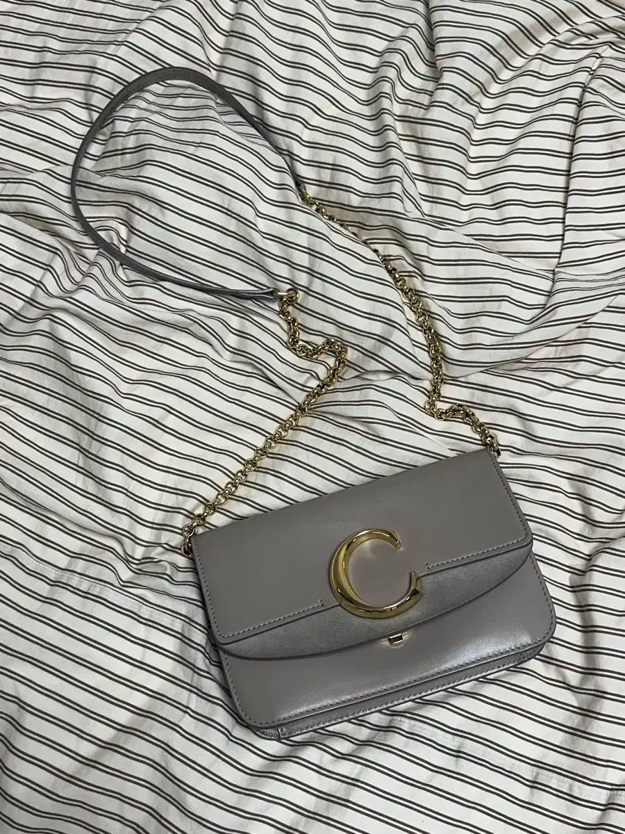 Chloe クロエ C バッグ モティグレイ