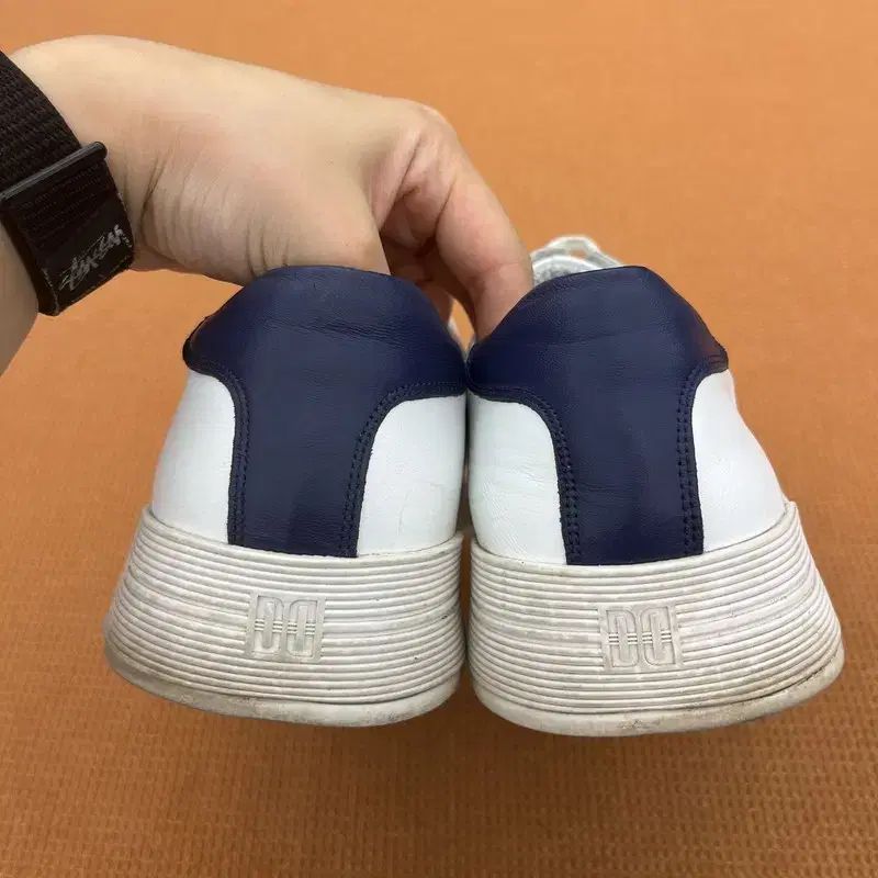くま DAKS(ダックス) くまのプーさんパッチ スニーカーズ スニーカー