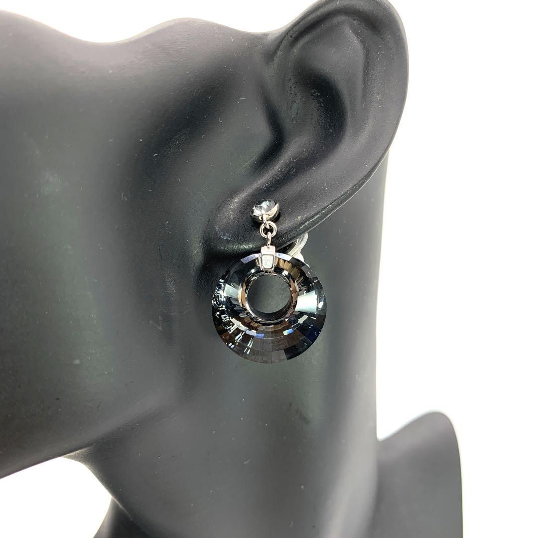 クリスタル ピアス