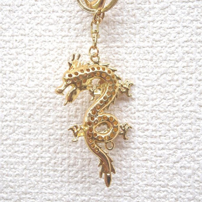 龍 竜 七宝焼き キーホルダー 紫 パープル 横向き 金属製 - メルカリ