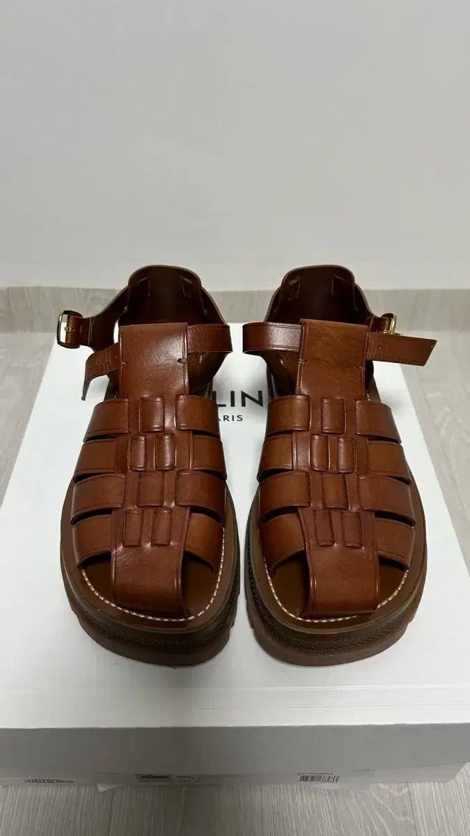CELINE セリーヌ レディース ジャンキー サンダル タン 40 サイズ 本物 男性も