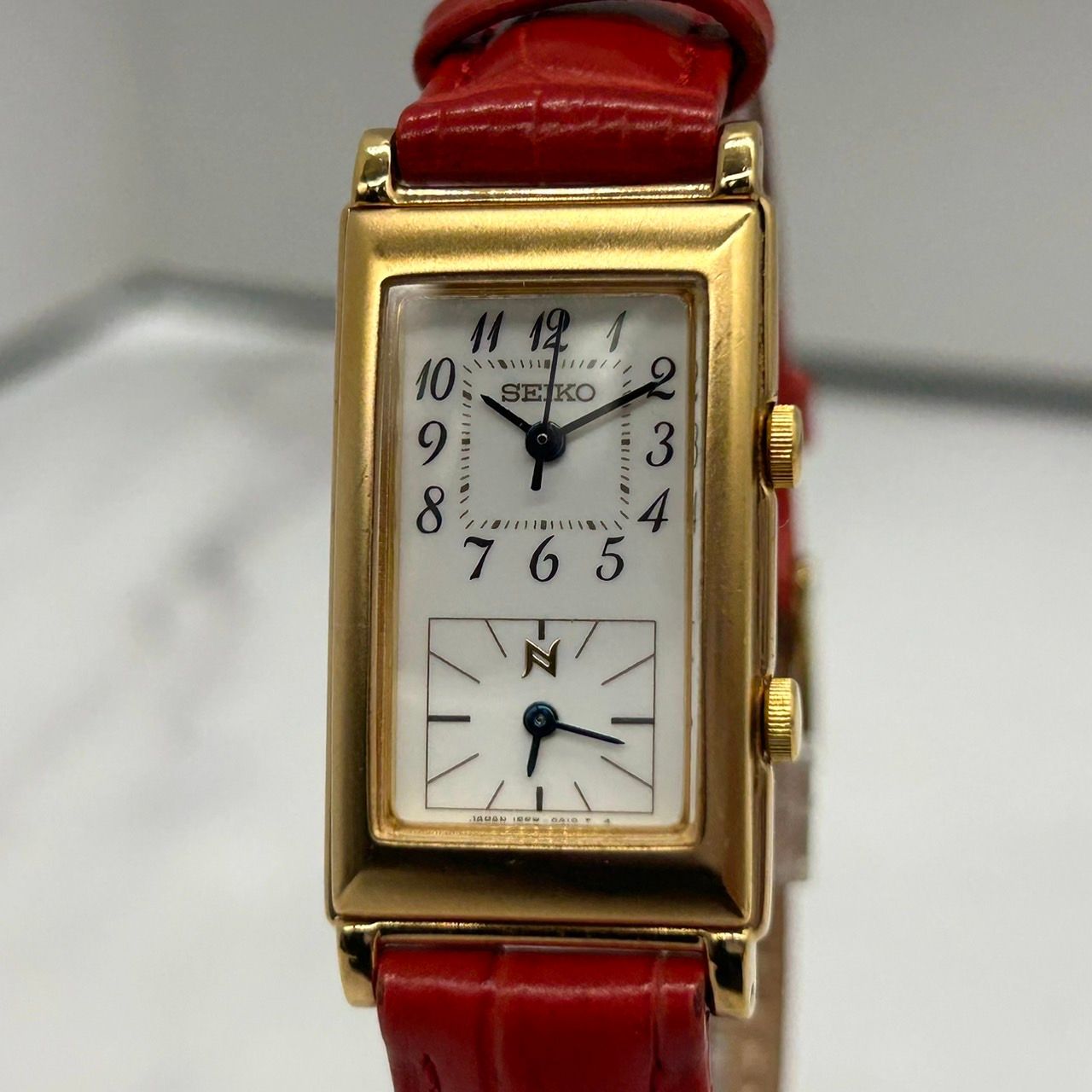 電池交換済／稼働品】セイコー ノイエ 腕時計 1F21-1E20 レディース