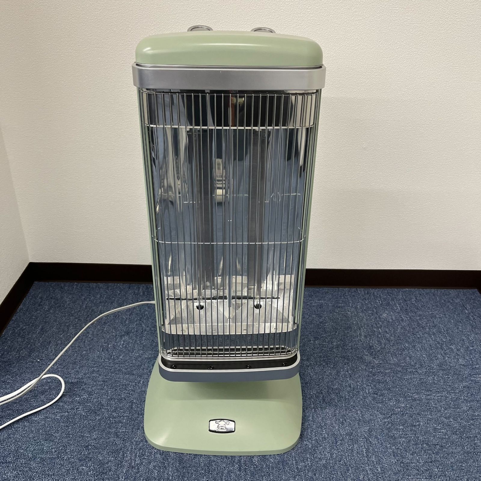 すみ！さん専用です。 アラジングラファイトヒーター AEH-2G10AJ 楽天市場】アラジングラファイトヒーター 2灯管 アラジン電気