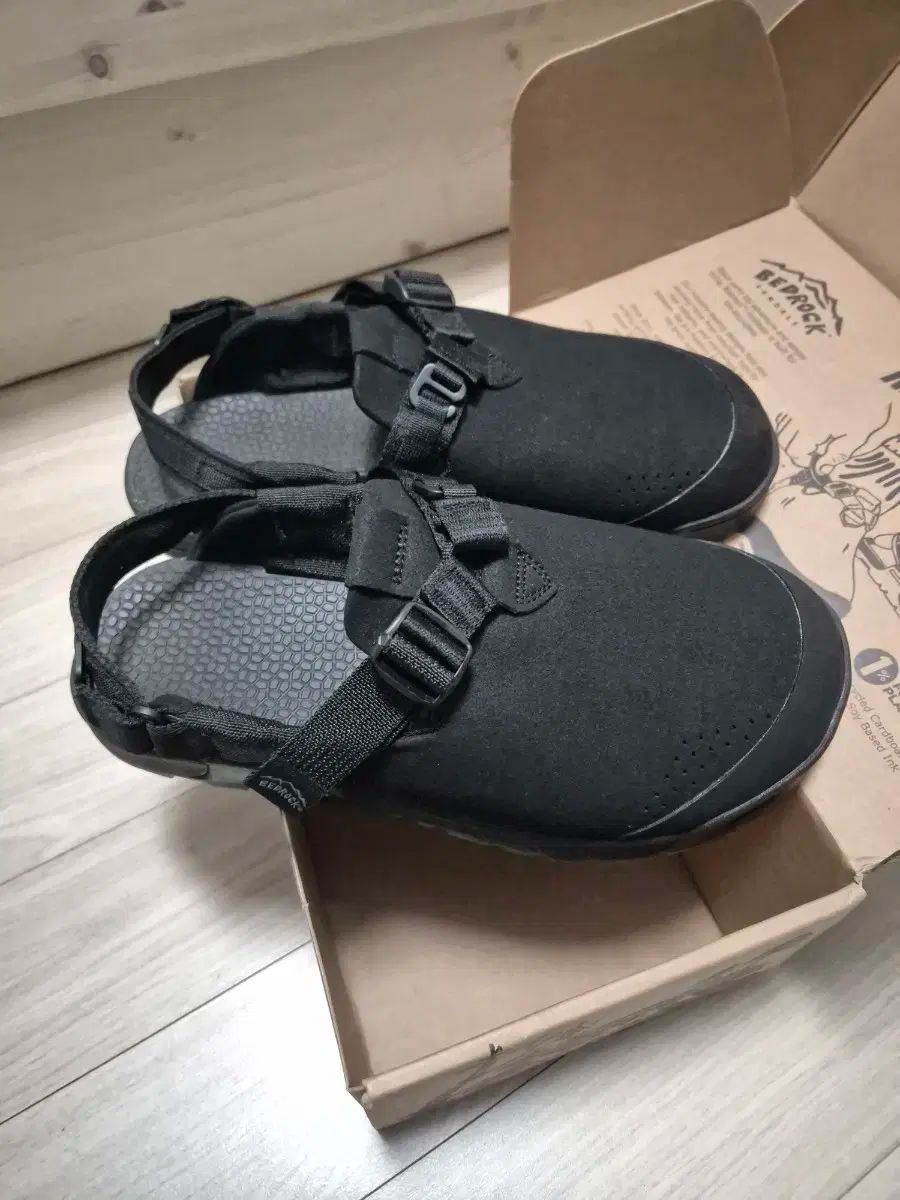  ベッドロック Bedrock マウンテン クロック サンダル ブラック サンダル サンダル