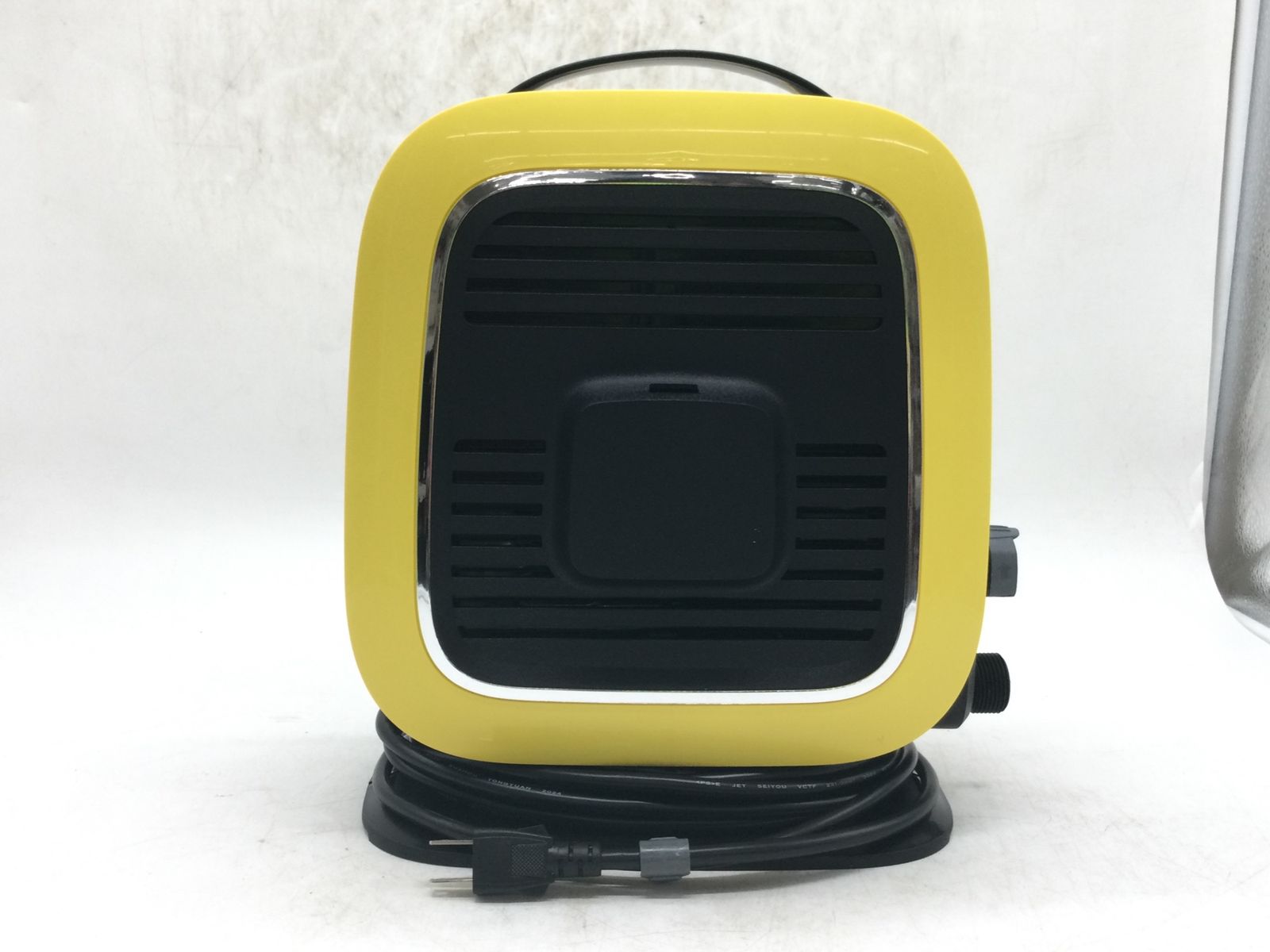 M01