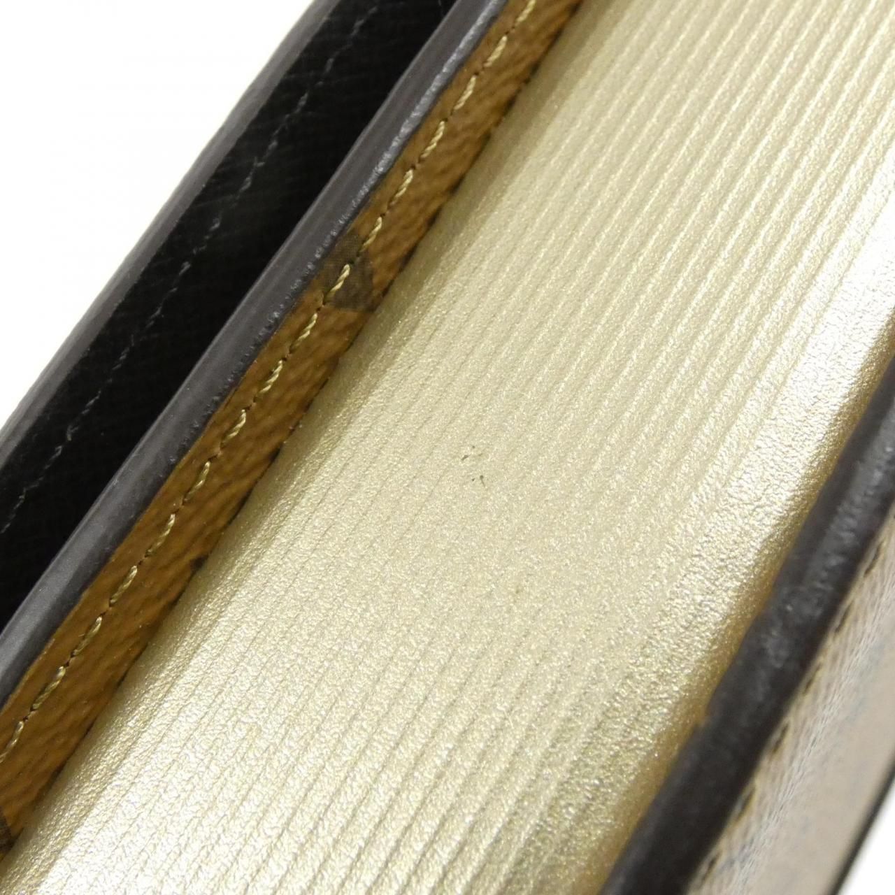 ショルダーウォレット