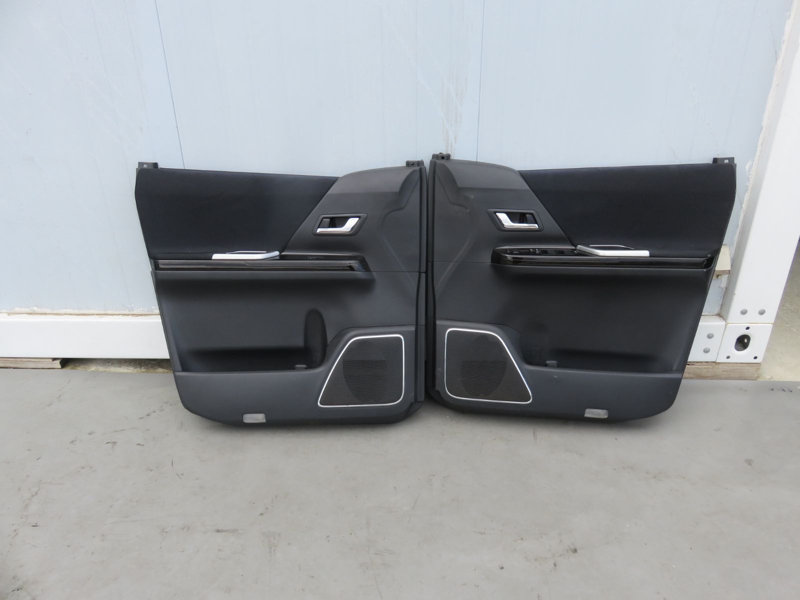 SFC2212 ヴェルファイア GGH20W GGH25W 後期 ドアトリム 内張り運転席助手席 PWスイッチ 左右前 純正 ANH20W ANH25W アルファード共通