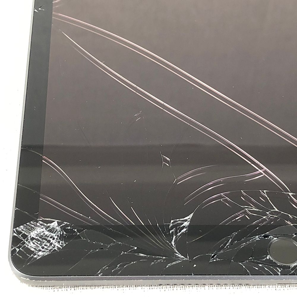 Apple - ◆ジャンク品・本体のみ◆Apple iPad 第8世代 Wi-Fiモデル 128GB Space Gray（A2270）★大きな割れあり/TL-JUNK-250275（249887） ◇ジャンク品・本体のみ◇Apple iPad 第8世代 Wi-Fiモデル 128GB