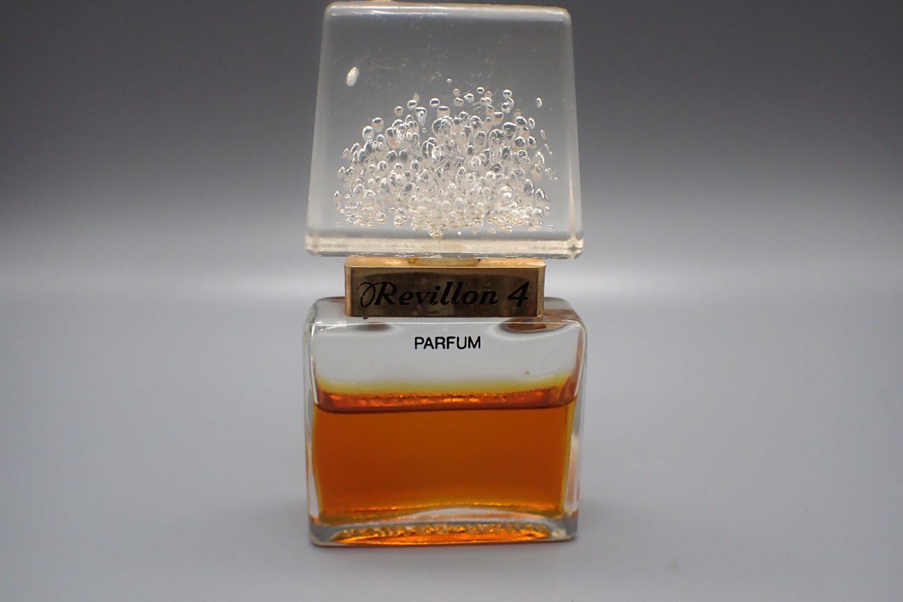 【VINTAGE 1973】Revillon４　Parfum　1/2FL　oz-0