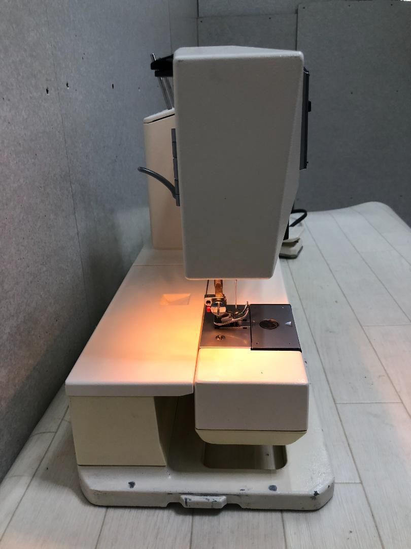 コンピューターミシン