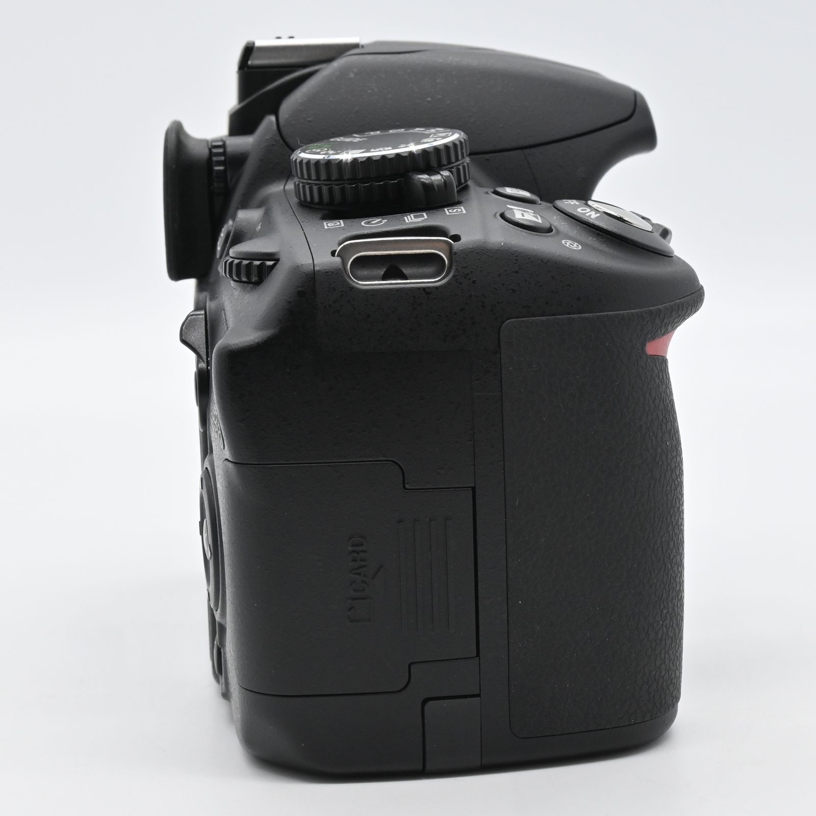 Nikon ニコン D3100 ボディ ショット数1846：2513722 Nikon D3100 ボディ ショット数 1761 ライブビュー切替不可 現状