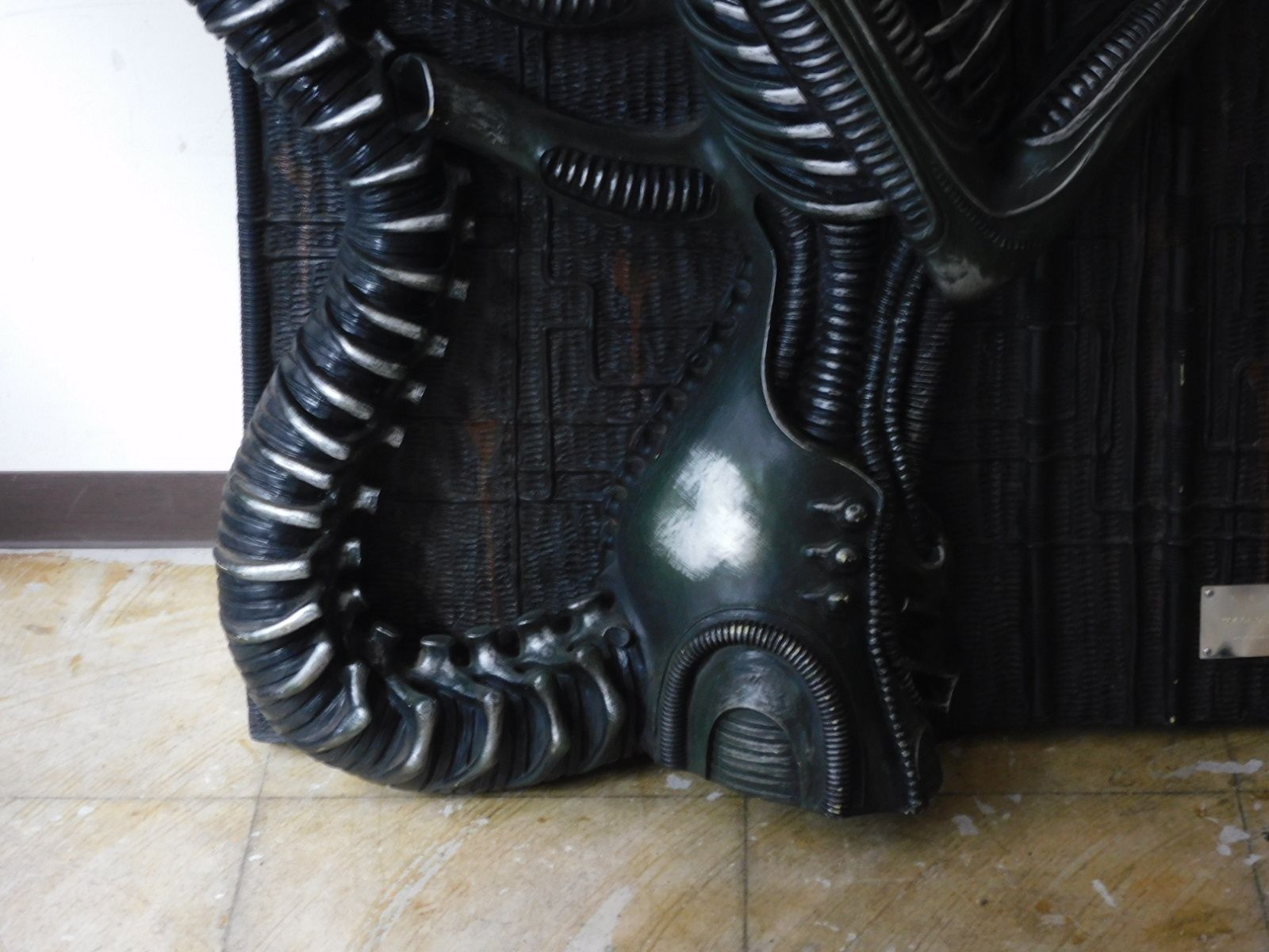 イリューシブオリジナルズコレクタブルズ エイリアン レリーフ