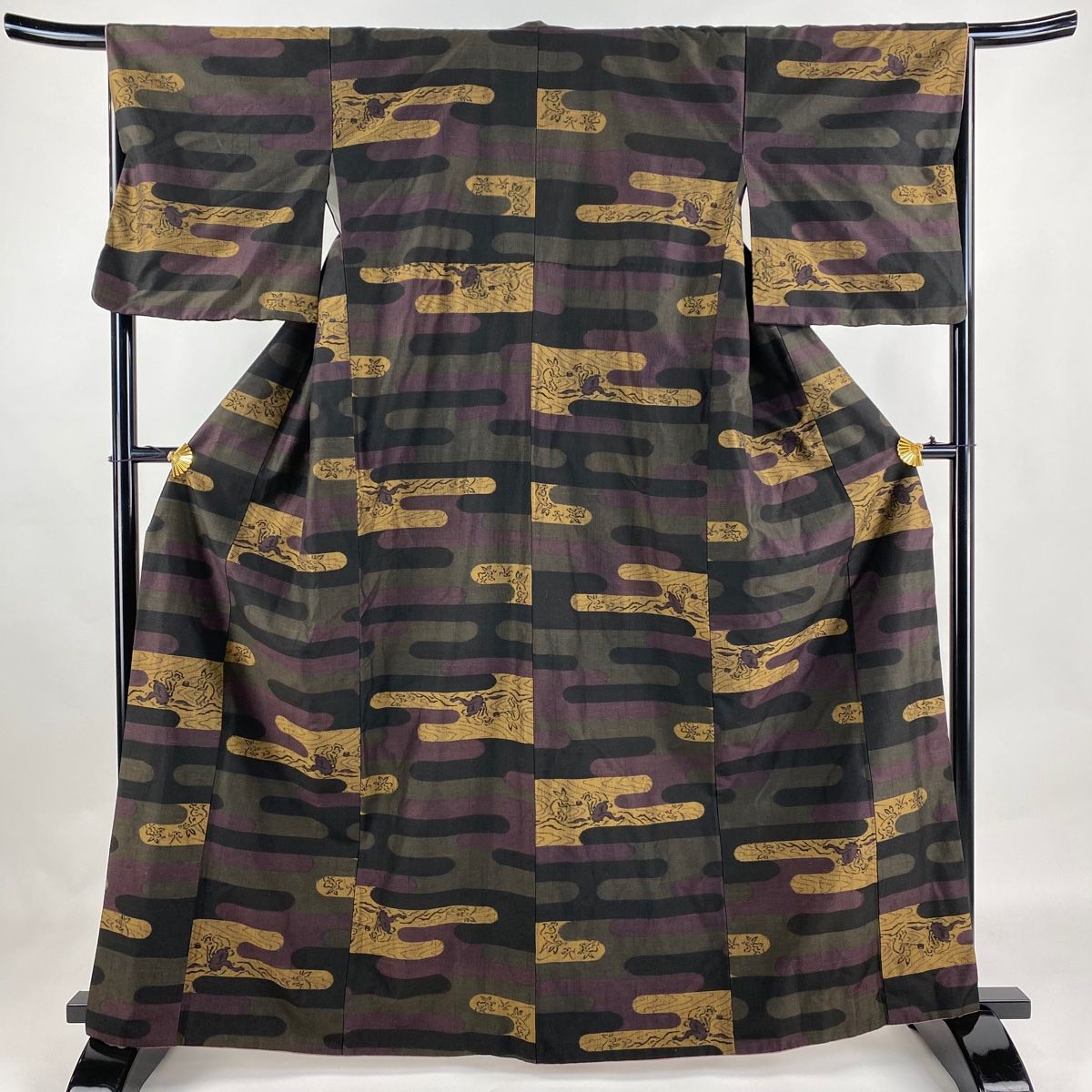 紬 身丈164cm 裄丈66cm M 袷 鳥獣戯画 ヱ霞 灰茶 正絹 名品