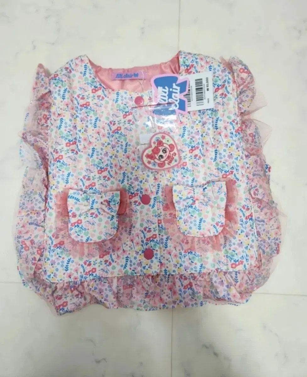 ティニッピング 花柄 ベスト 130 サイズ 新品