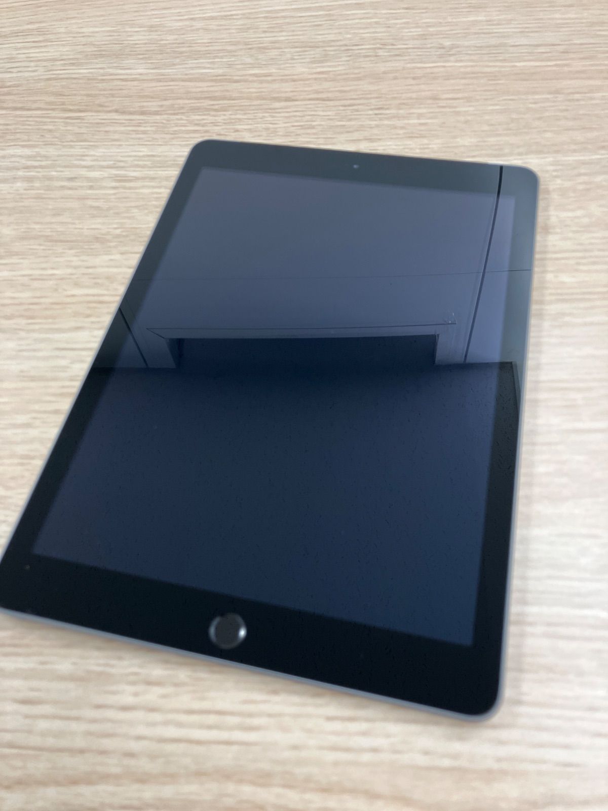整備済み iPad 5th A1823 32GB スペースグレー アイパッド 第5世代 タブレット