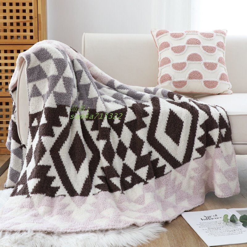 シアトルセミベルベットカジュアルカーペット寝室ベッド尾カーペットモダンシンプルリビングソファカーペット夏のブランケット