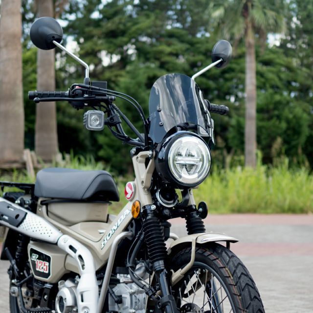 CT125 ハンターカブ メーターバイザー スクリーン CT125ハンターカブのおでこにスパイス。ヨシムラ製メーター