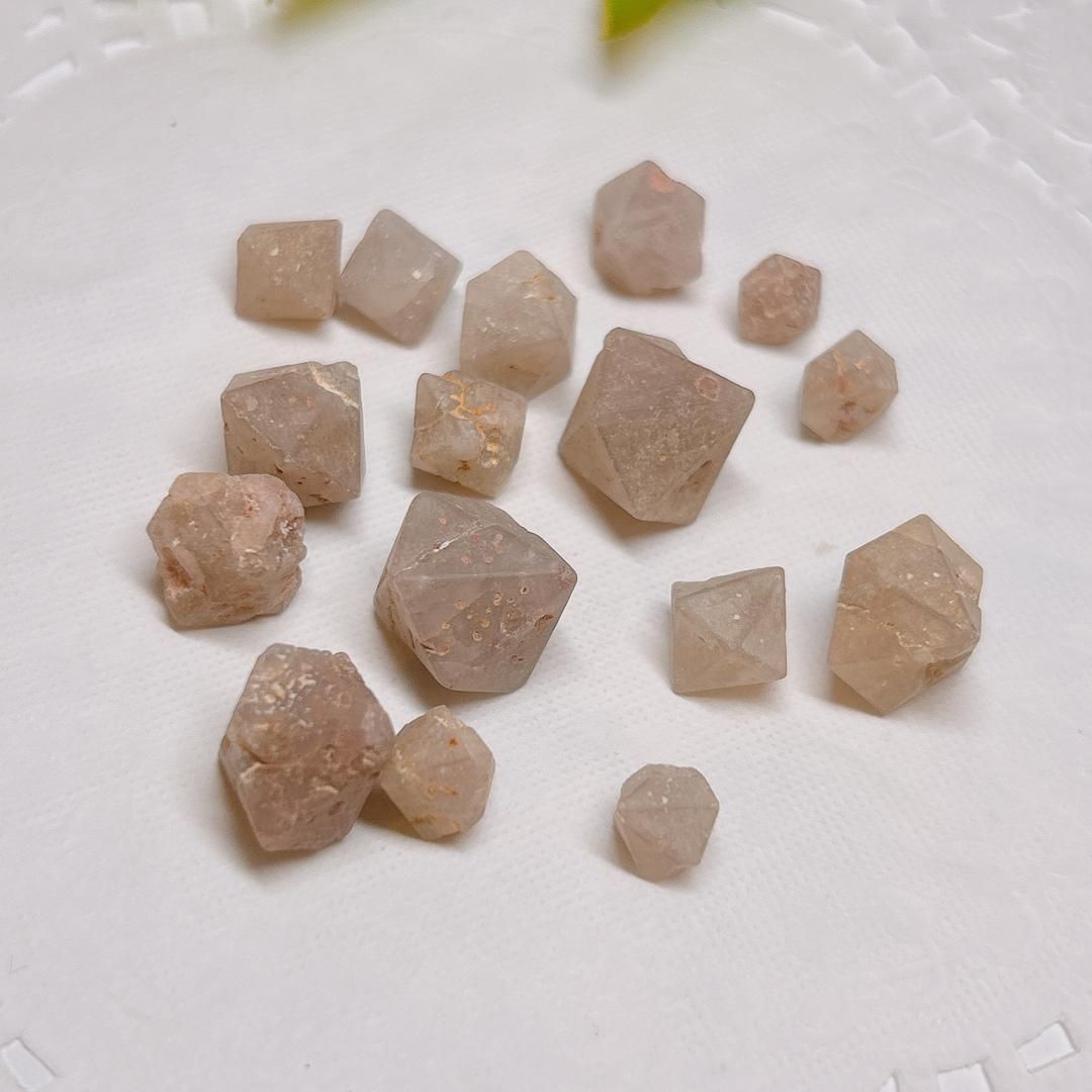 ベータ水晶　高温水晶　ベータクォーツ 高温水晶 高温石英 ランダム2個セット 原石 ベータクォーツ