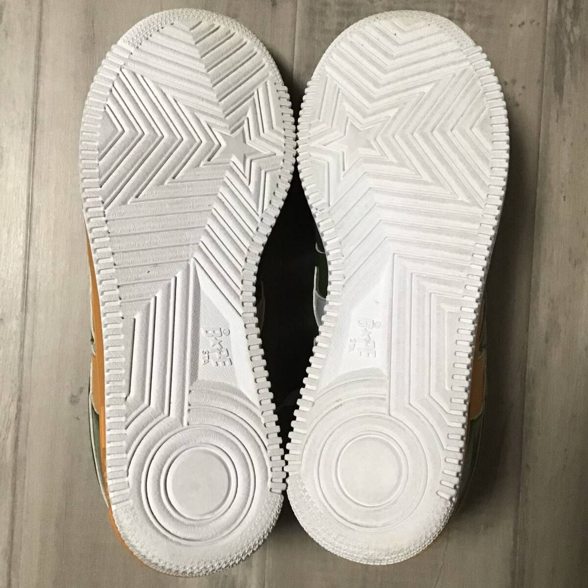 KAWS CHOMPERS BAPE STA エナメル スニーカー 27.5cm Green Orange a