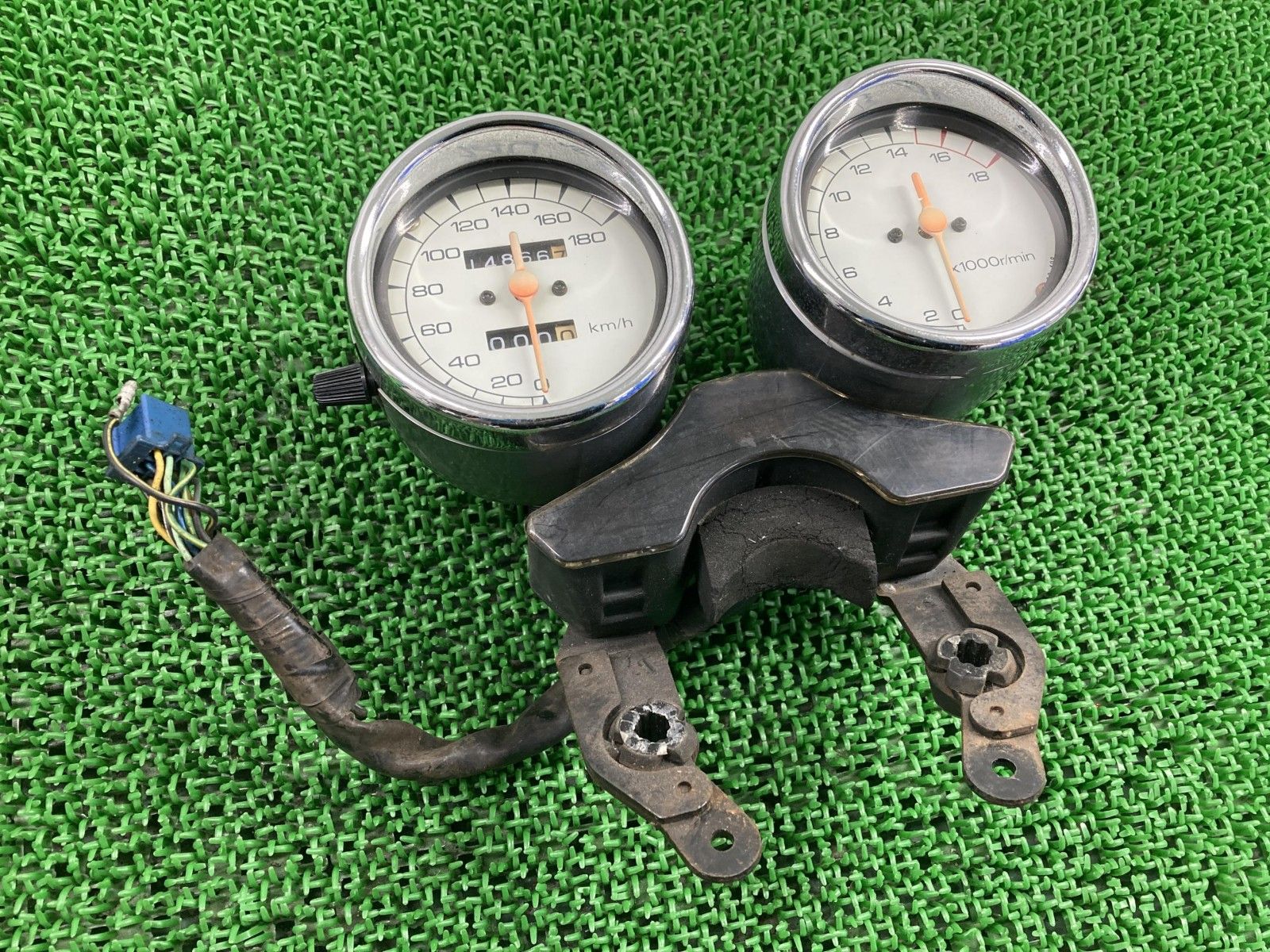 バイク バンディット250 メーター 11D0 スズキ 純正 バイク 部品 GJ74A
