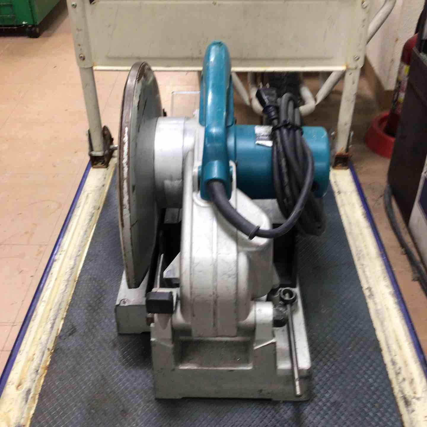 makita 305mmチップソー切断機