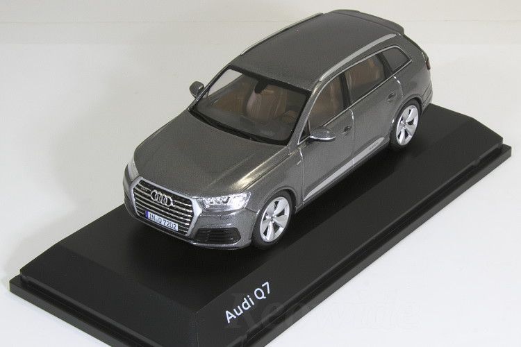 スパーク 1/43 アウディ Q7 V8 TDI QUATTRO S-LINE 2014 グレー (graphite Grey)