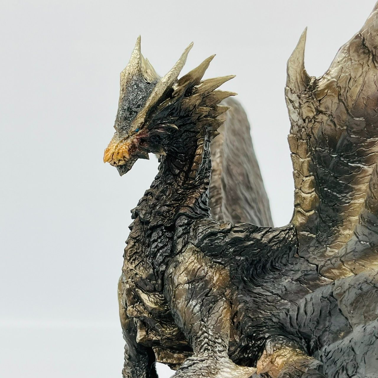 モンスターハンター 鋼龍 クシャルダオラ 復刻版 フィギュア