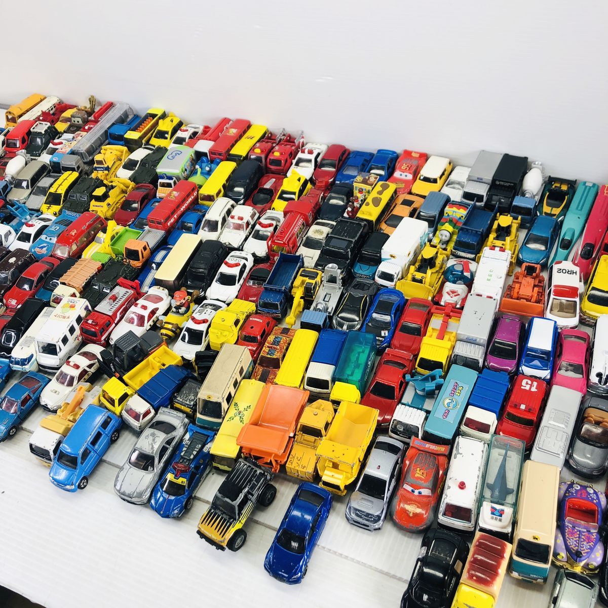 スーパーセール 目玉商品 大量 まとめ 台 200 トミカ ジャンク メルカリ - ミニカー