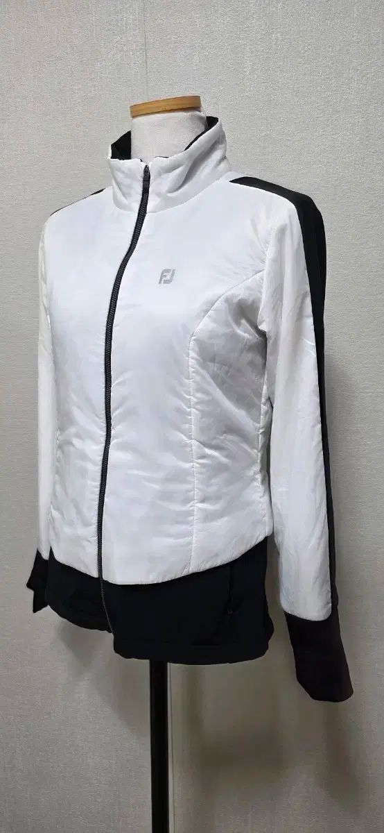 フットジョイ 軽量ジャケット FootJoy(フットジョイ) ジャケット S フットジョイ ウェア