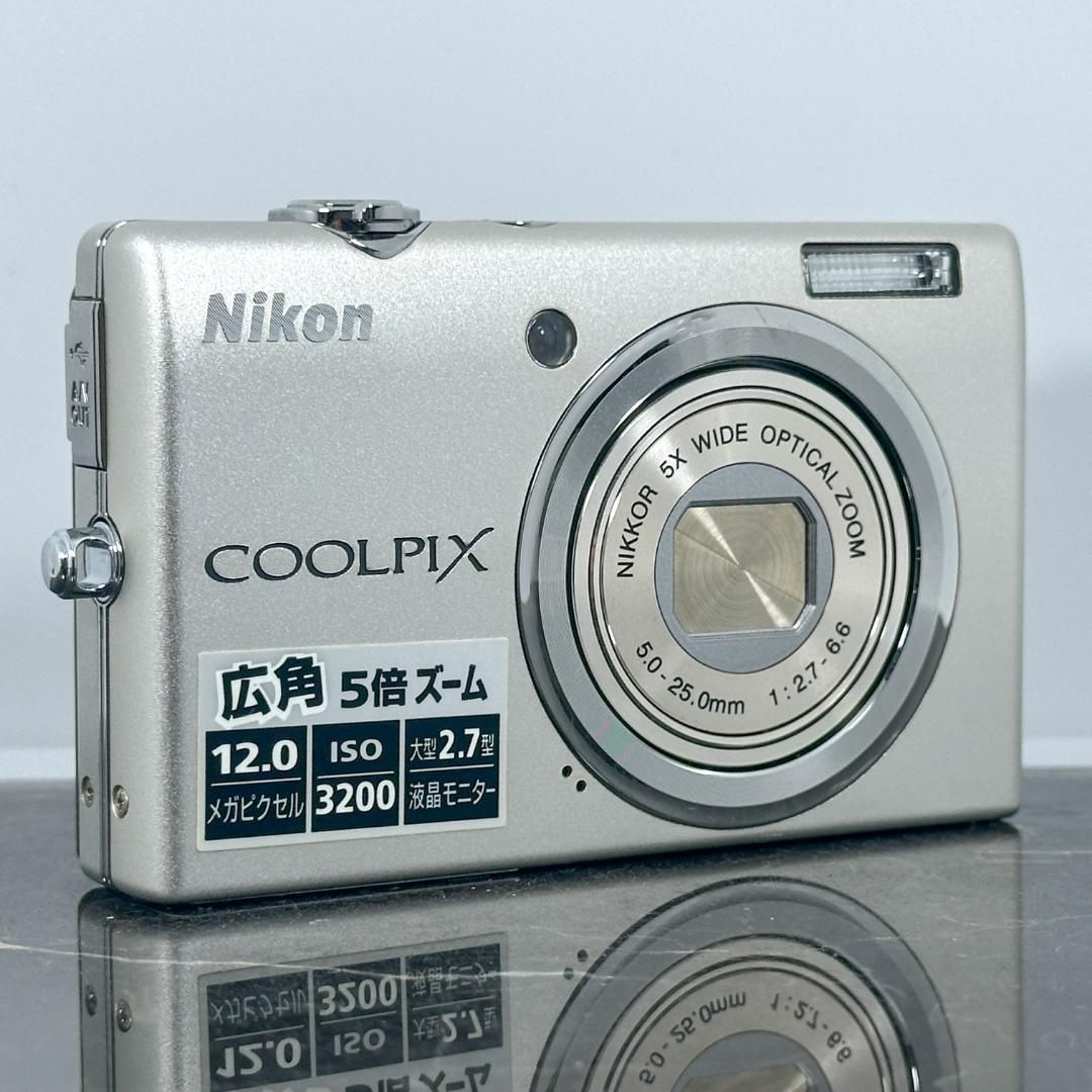 Nikon COOLPIX S570 シルバー ニコン クールピクス デジタルカメラ