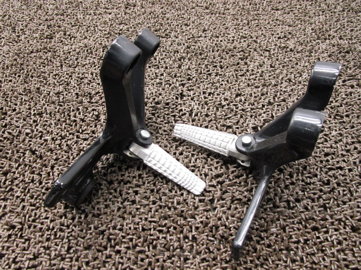 Vストローム250 タンデムステップ ステー 左右 ○A1685！DS11A スズキ