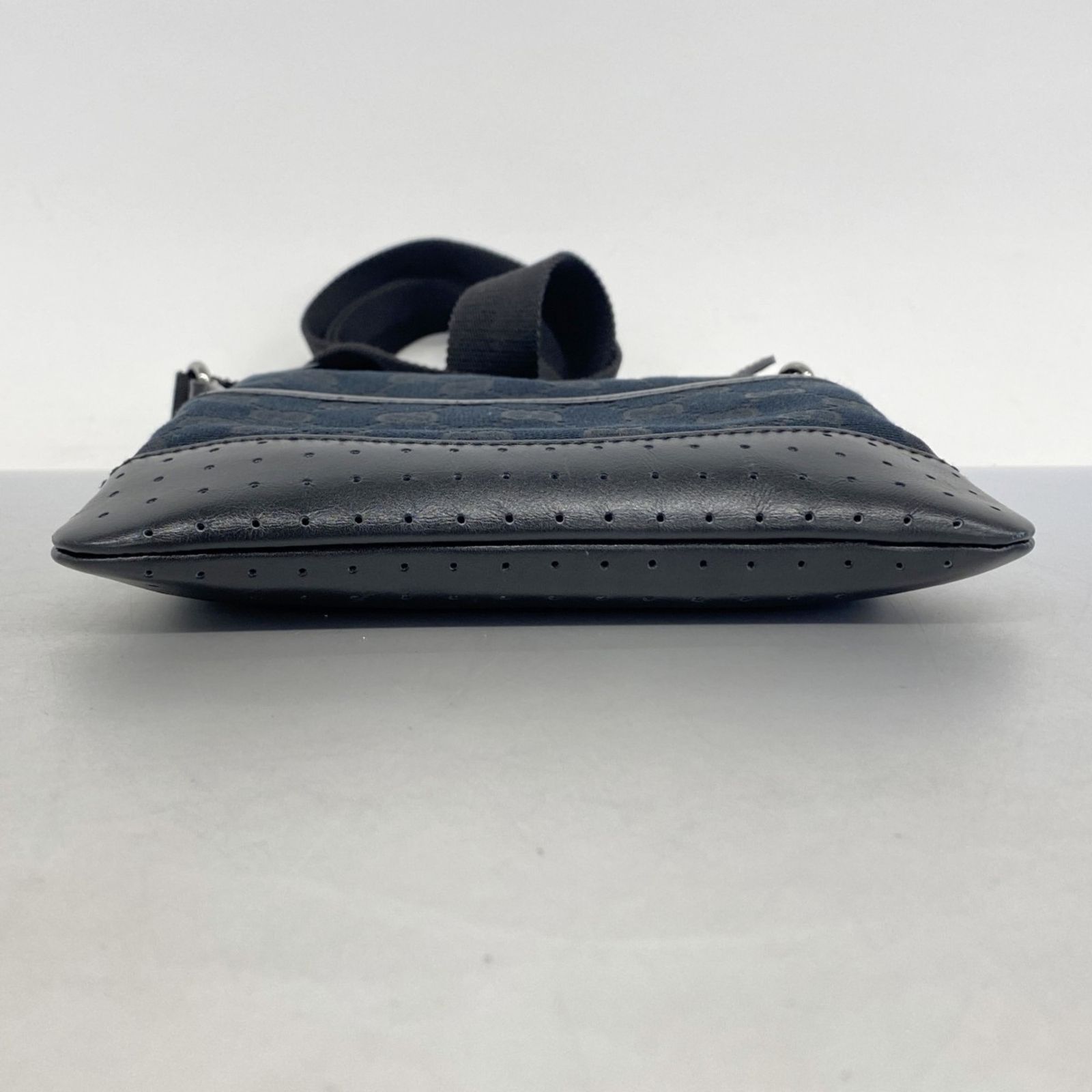 新品未使用。 楽天市場】【バッグ】GUCCI グッチ GGキャンバス レザー