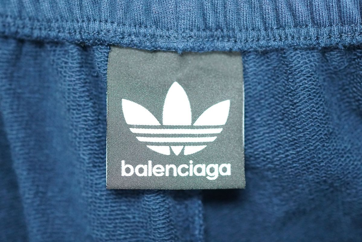 BALENCIAGA adidas バレンシアガ アディダス ロゴ刺繍 スウェット