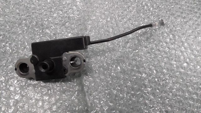 ロック狂 HURRICANE ライブDio/SR/ZX(94-96)用 ハンドルロック(ポリッシュ