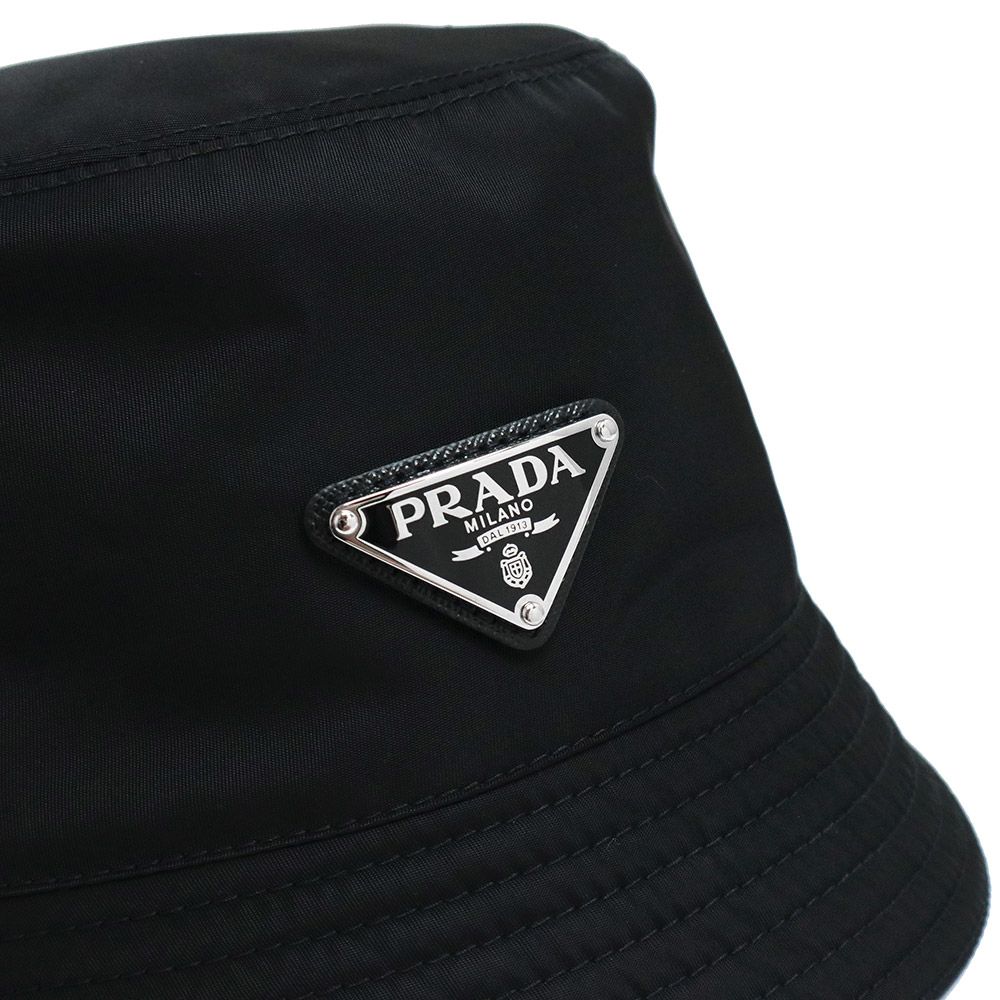 黒 シルバー金具