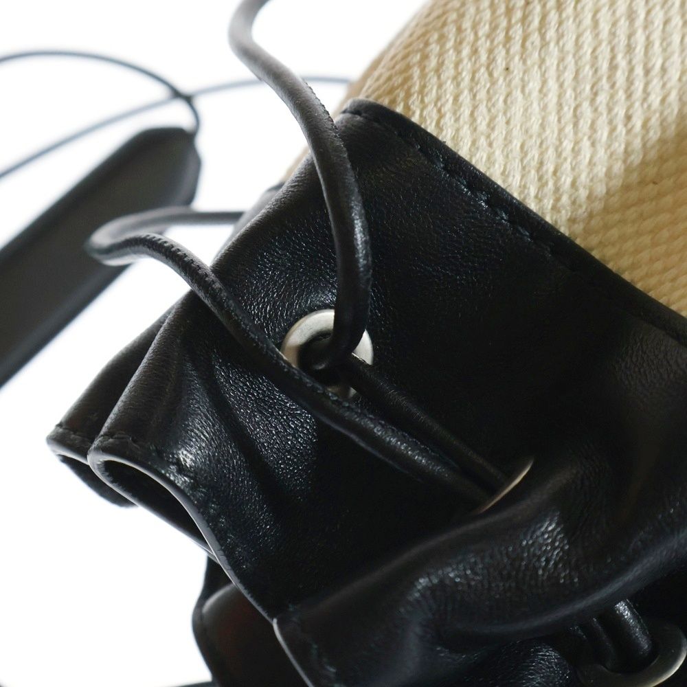 魅力的な JIL SANDER ジルサンダープラス ドローストリング レザー切り替え ポーチ 巾着 ブラック ベージュ JPUU852018 MUB75041N 105
