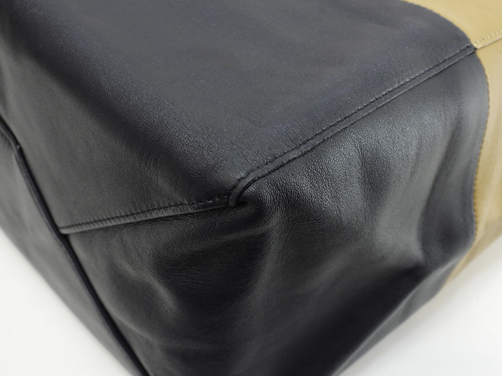 セリーヌ カバホリゾンタル レザー ベージュ黒 ショルダーバッグ トートバッグ W-MM-0162