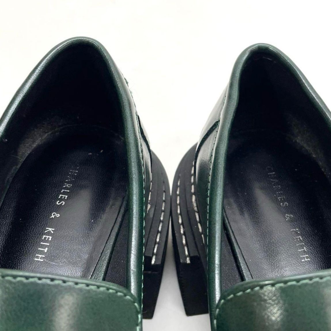 CHARLES & KEITH チャールズアンドキース チャンキーペニーローファー 