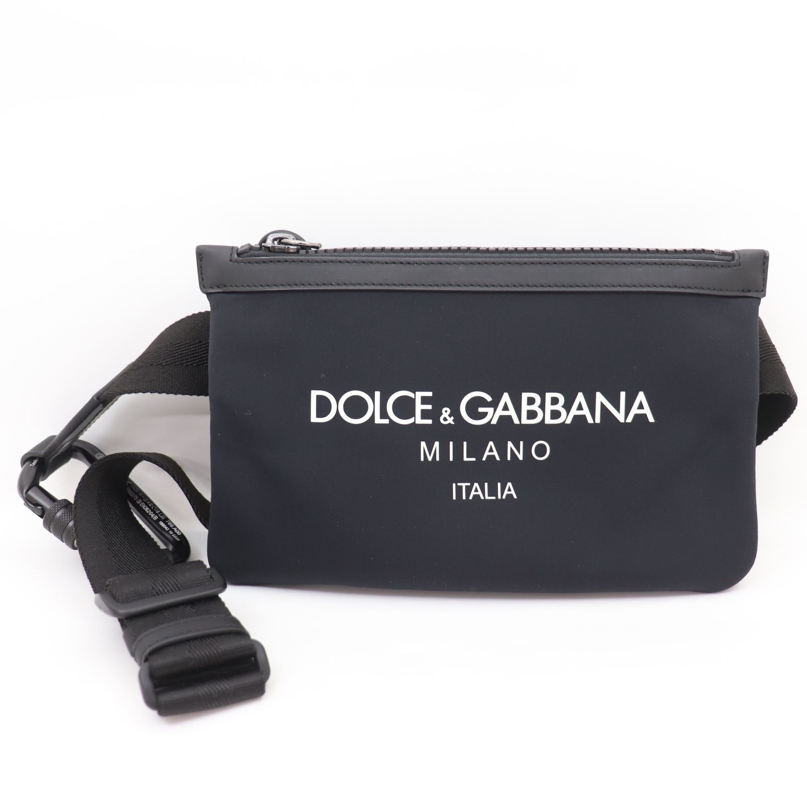 ITY7Q4PR2HBJ Dolce-Gabbana ドルチェ＆ガッバーナ クロスボディ―バッグ ブラック ロゴ デザイン ジッパー お出かけ 買い物 ショルダーバッグ カラビナ