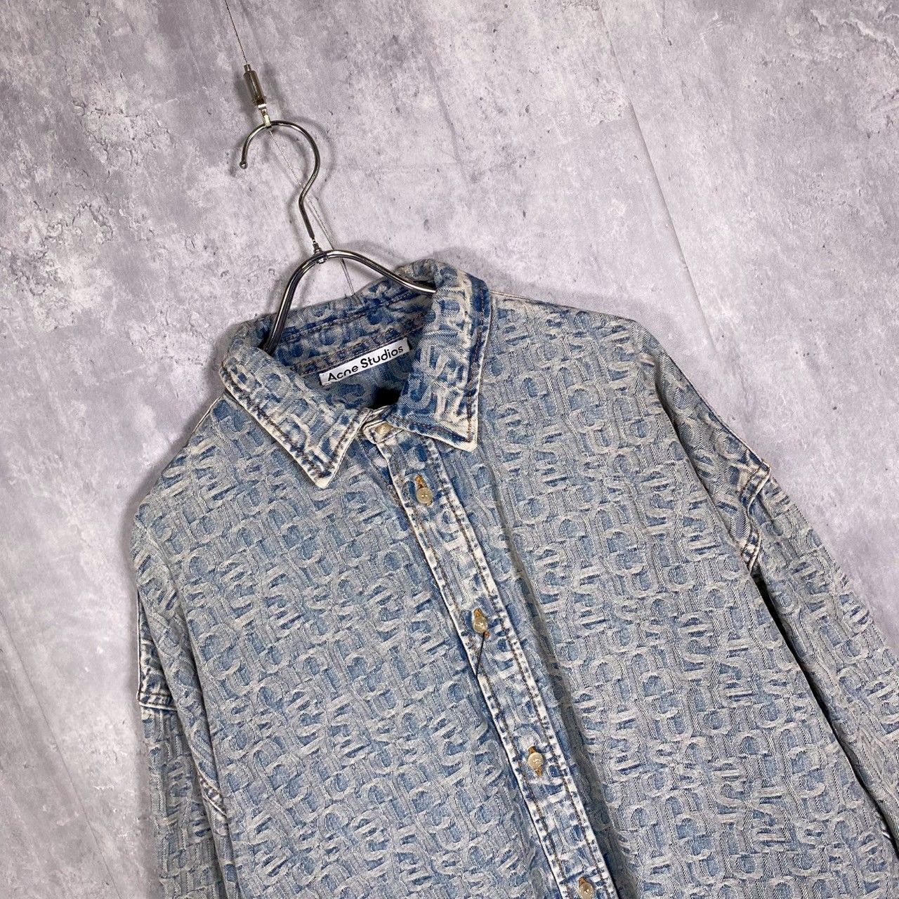 Acne Studios デニムシャツ 44 Acne Studios』アクネステュディオス (44) モノグラムデニムシャツ
