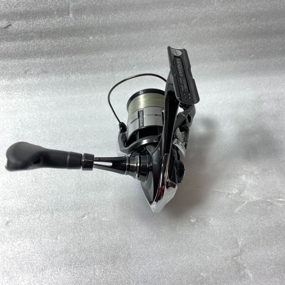 SHIMANO スピニングリールC3000ＭＨＧ　おまけ付き釣り具