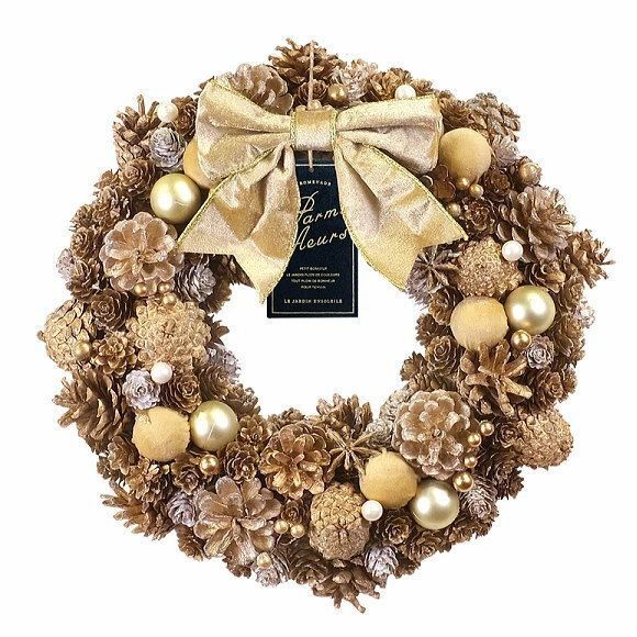 ローズピンクのアーチスワッグ／光触媒フラワーで華やぐ冬のクリスマス