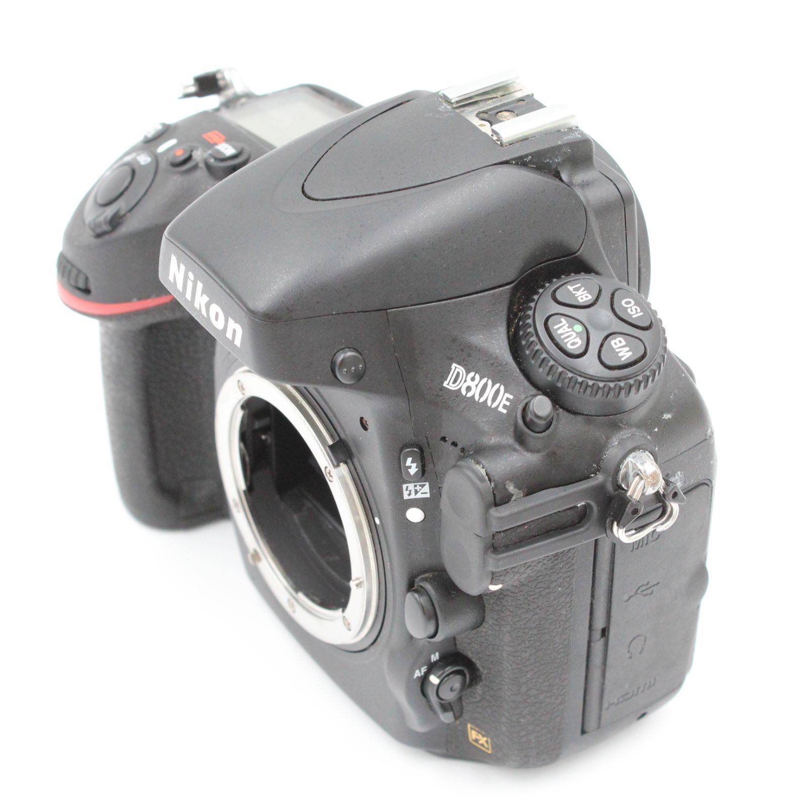 ショット数1984回。☆実用品☆Nikon ニコン デジタル一眼レフ ショット数1984回。☆実用品☆Nikon ニコン デジタル一眼レフ