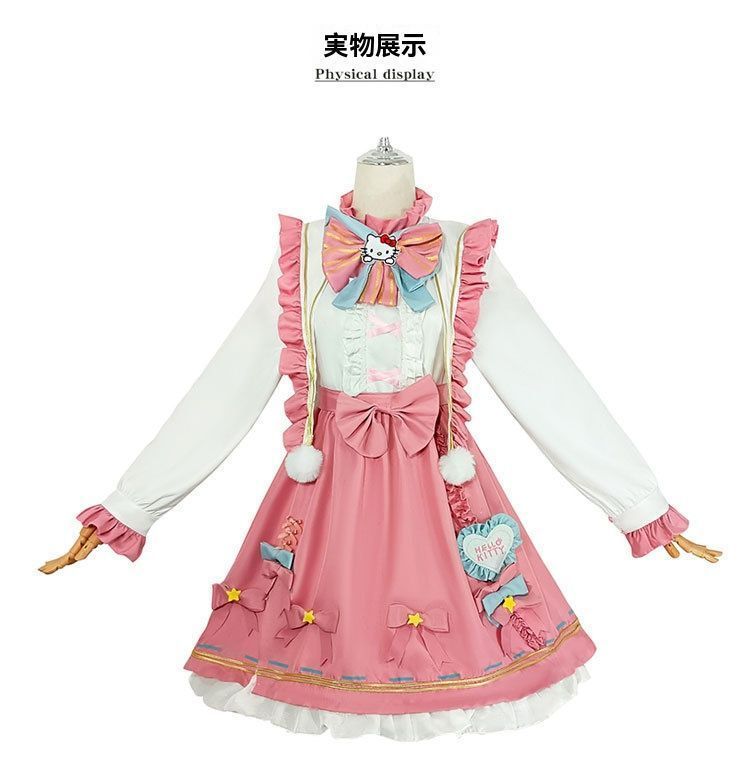 エマ ウッズ