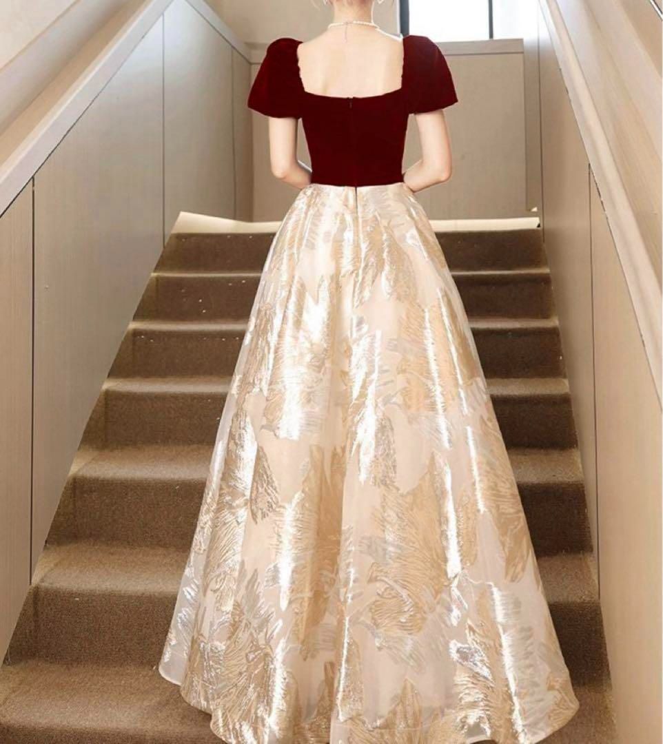 煌びやかな花柄が美しい パール付きパフスリーブ ロングドレス 煌びやかな花柄が美しい パール付きパフスリーブ ロングドレス