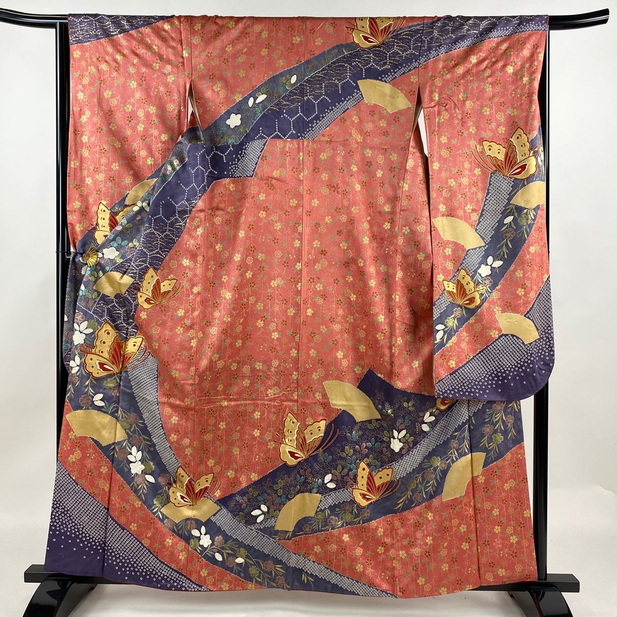振袖 身丈159cm 裄丈65cm M 袷 蝶 枝垂れ桜 金糸 金彩 ピンク 正絹 秀 