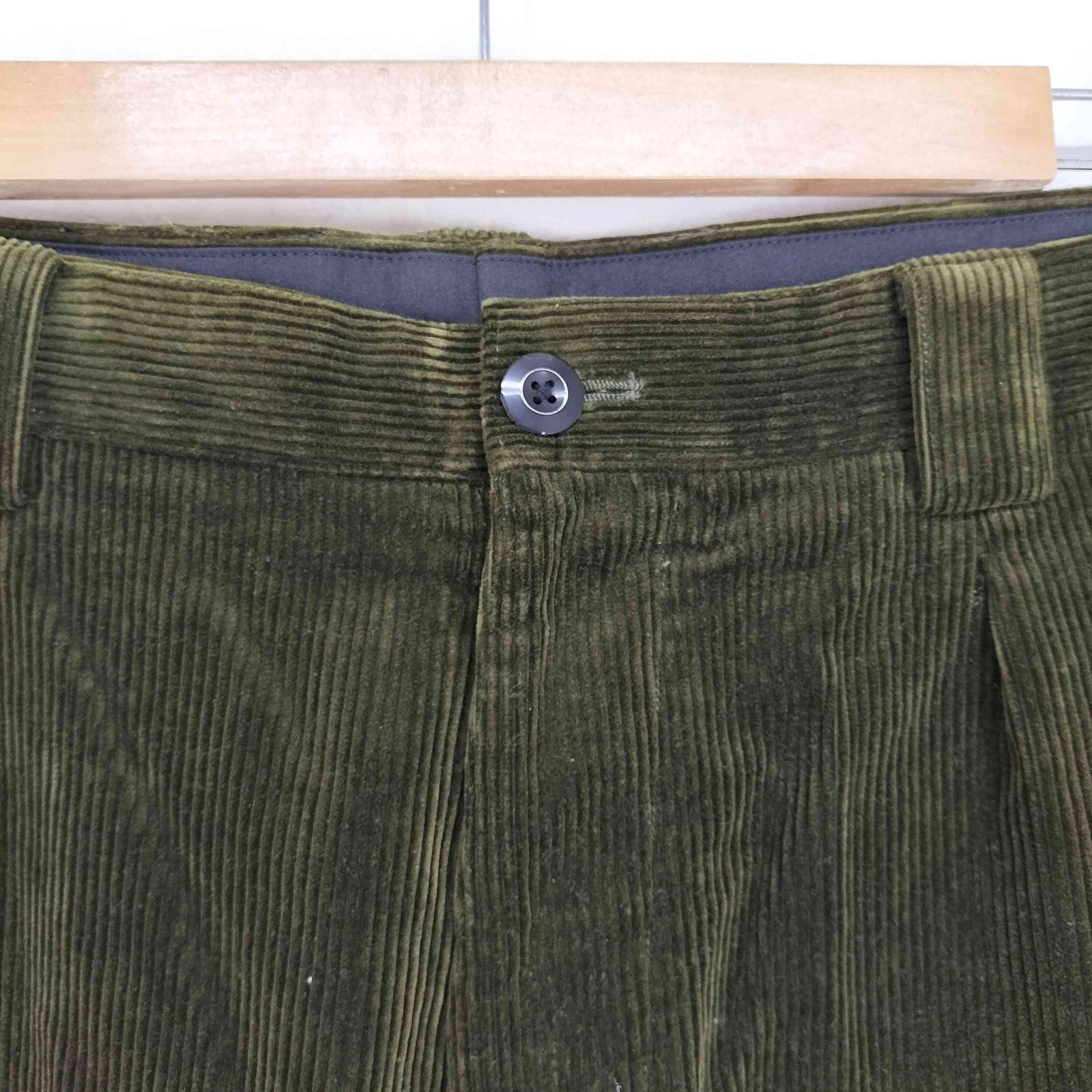 マーガレットハウエル MARGARET HOWELL 太畝コーデュロイ タックパンツ