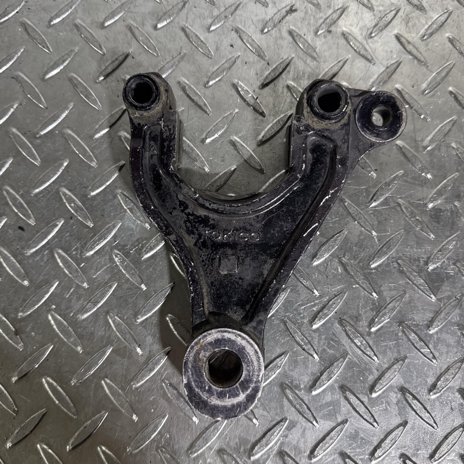 Z750D1 Z400FX BEETリアキャリパーサポート Z750D1 Z400FX BEETリア